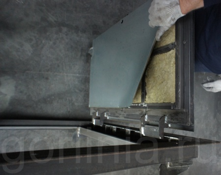 Напольный люк Стелс-У 1100*1200 уголок утепленный образец